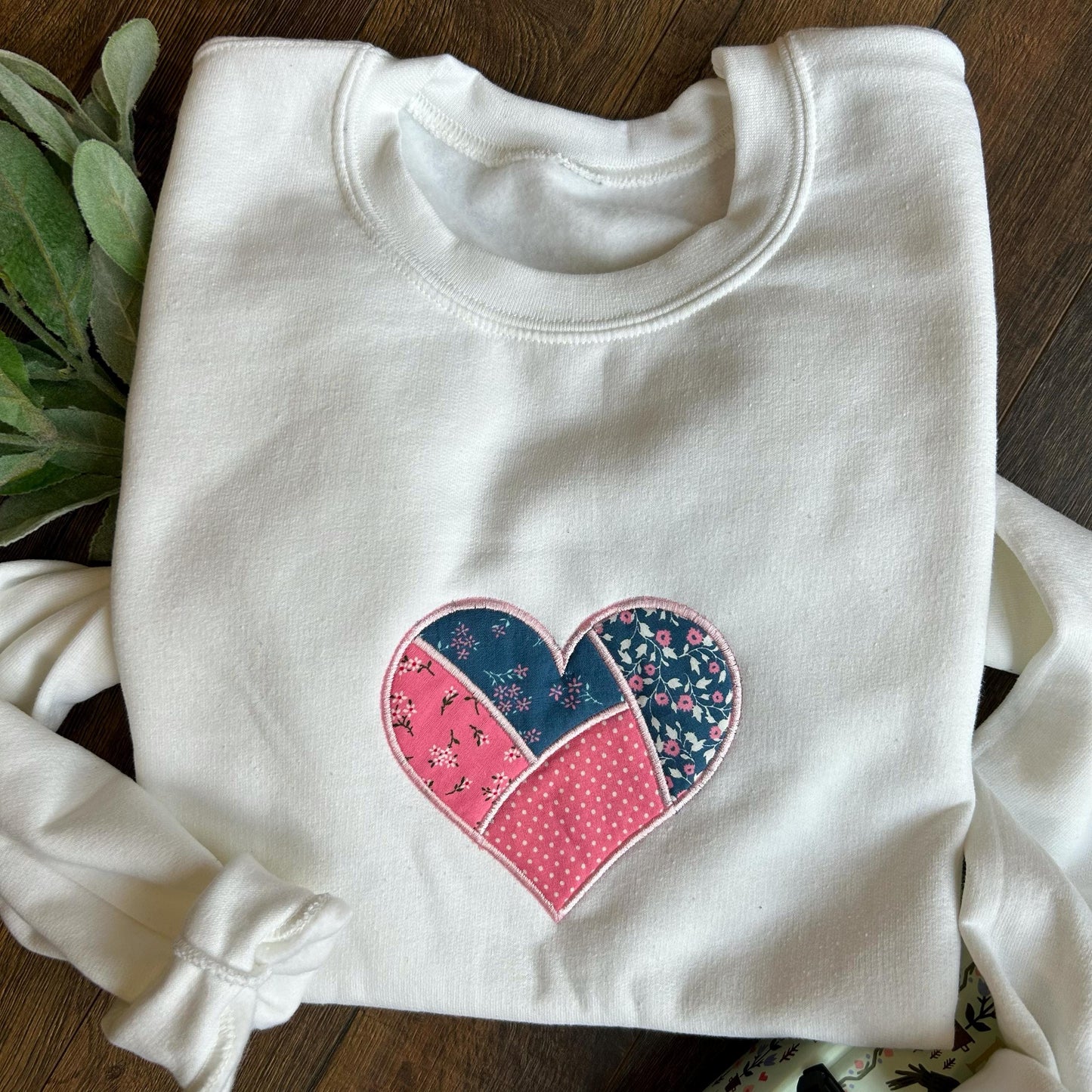 Embroidered Applique Patchwork Heart Crewneck Sweatshirt